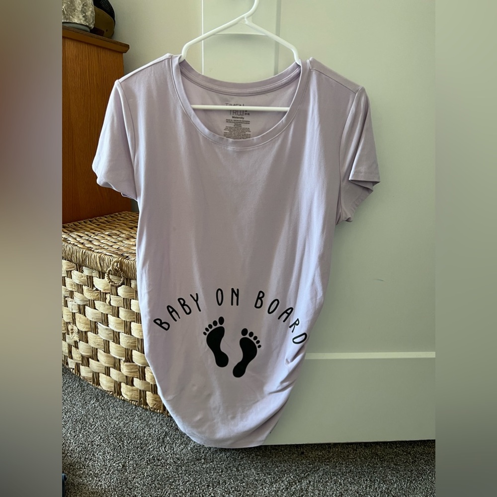 Baby on board lilac T-shirt